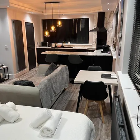 Modern Junior Suite, Seascale, Cumbria * Seascale